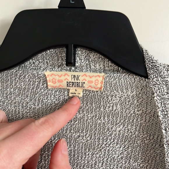 Cardigan - Picture 3 of 3